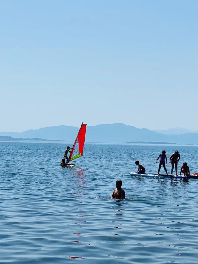 Nisi Glamping Hotell Paralía Rakhón Eksteriør bilde