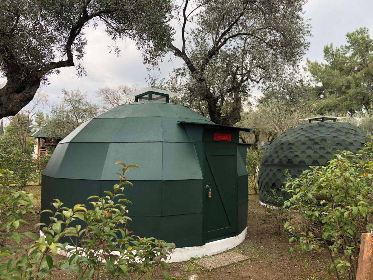 Nisi Glamping Hotell Paralía Rakhón Eksteriør bilde