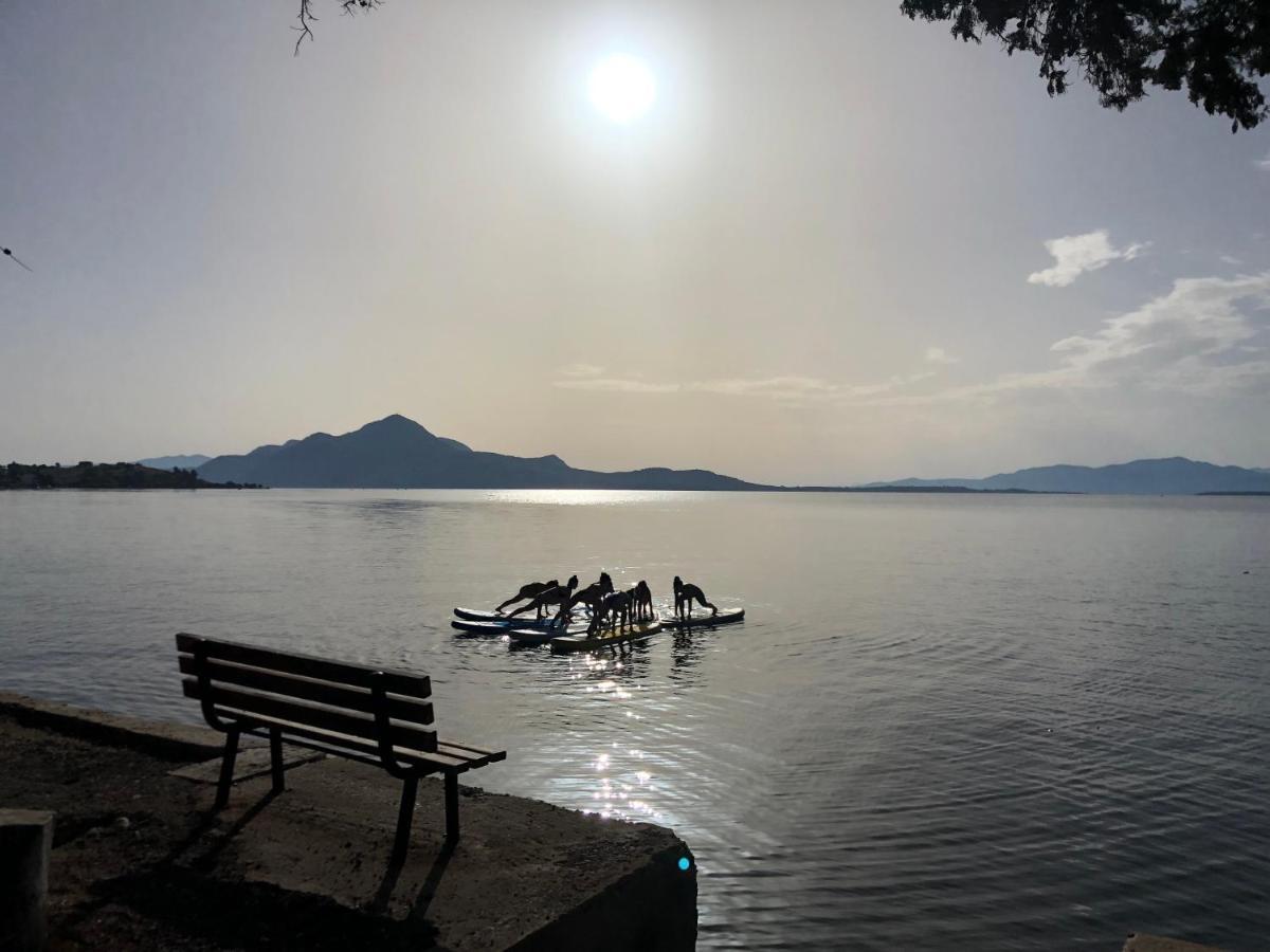 Nisi Glamping Hotell Paralía Rakhón Eksteriør bilde
