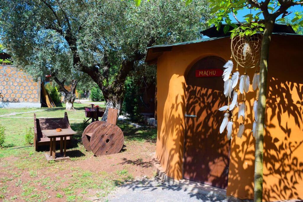 Nisi Glamping Hotell Paralía Rakhón Eksteriør bilde